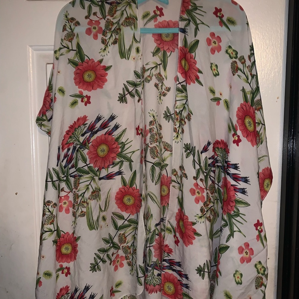 Short sleeve cover up